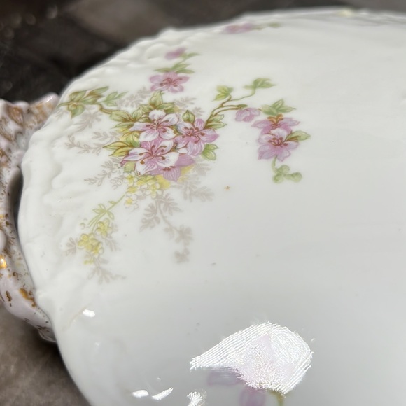 Vintage Elite Works Oval White Casserole with Lid Purple flowers Limoges France - Picture 5 of 13